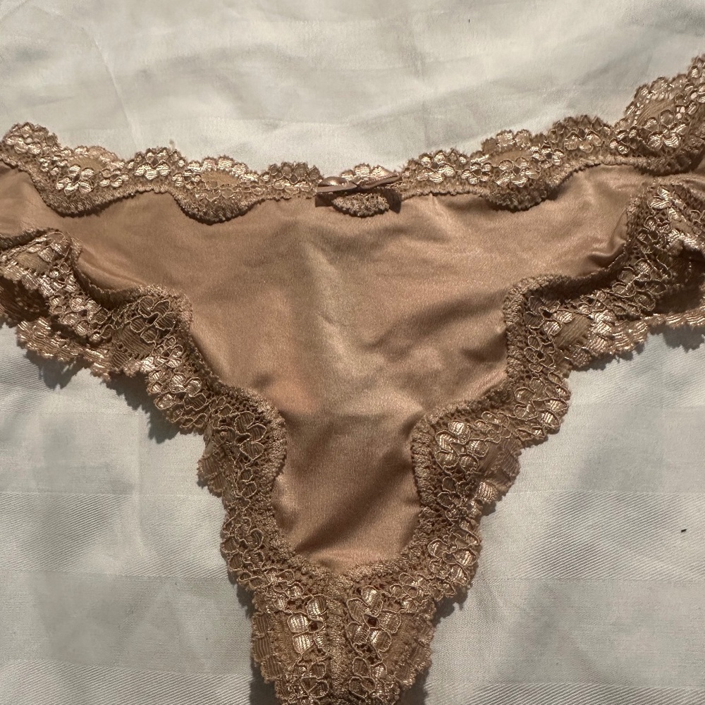 Victoria’s Secret Very Sexy Panty Thong XS New